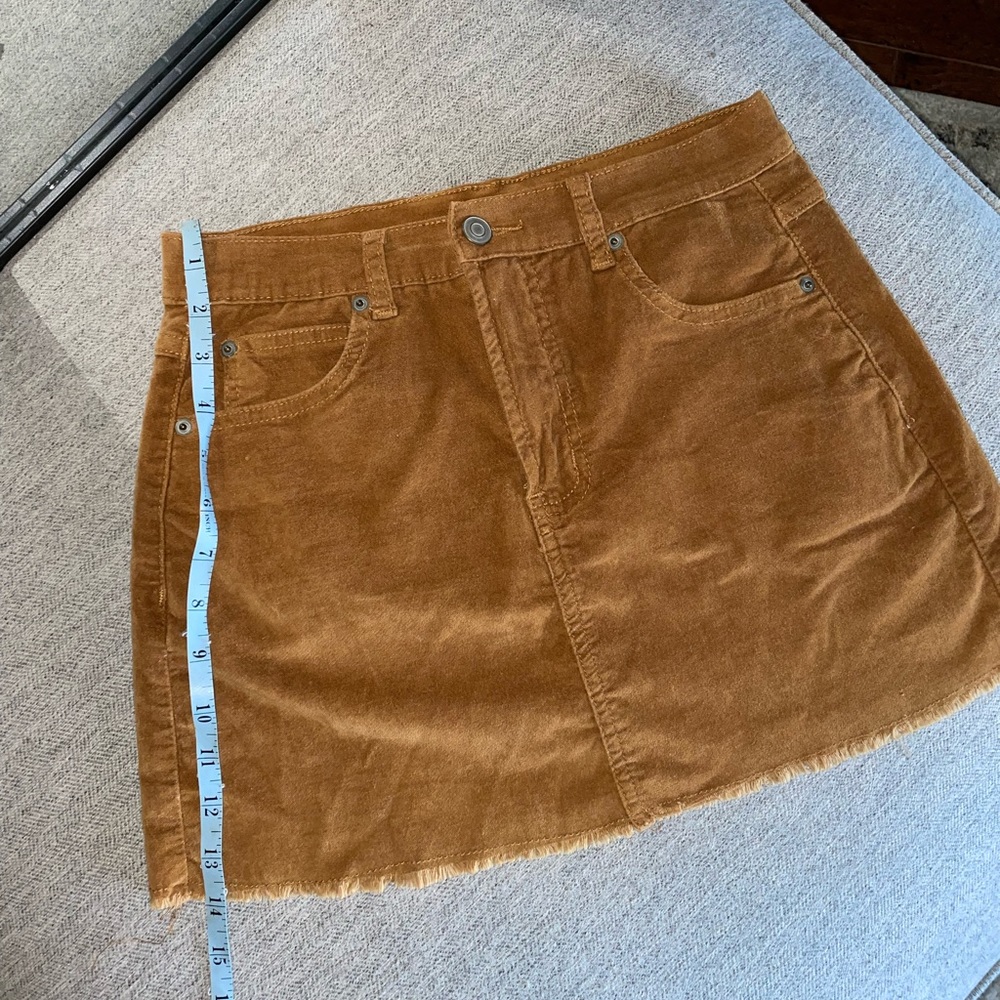 Brandy Melville Juliette Corduroy Skirt - Picture 4 of 4